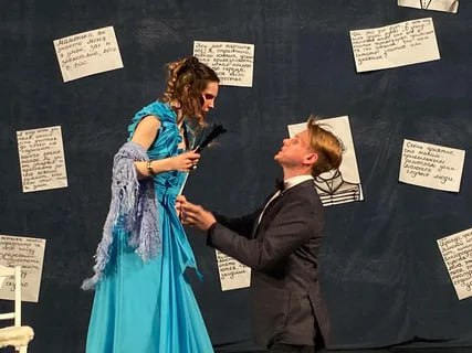 Юные саратовские театралы осмысливают темы чести и долга через произведения Грибоедова и Айтматова